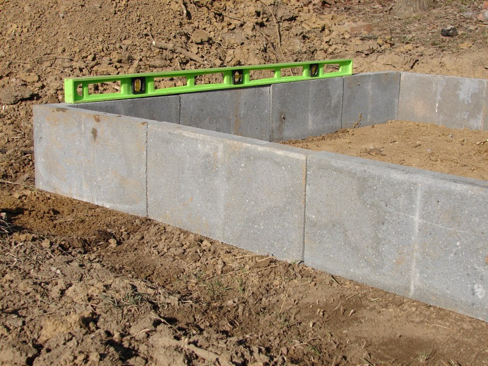 Build a backyard chicken coop